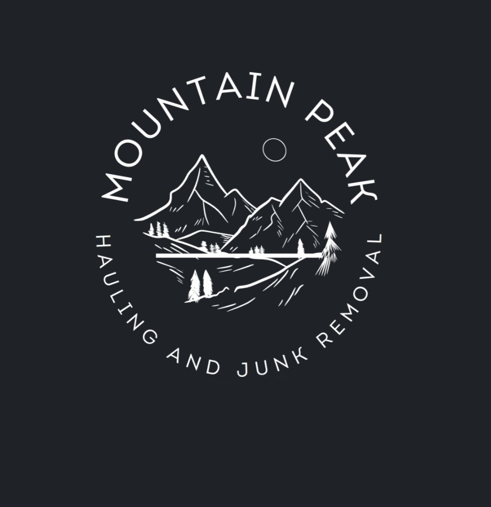 Mountain Peak Hauling Logo